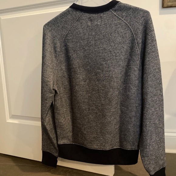 J Crew Long Sleeve Pullover Sweatshirt Size Small - Picture 4 of 7
